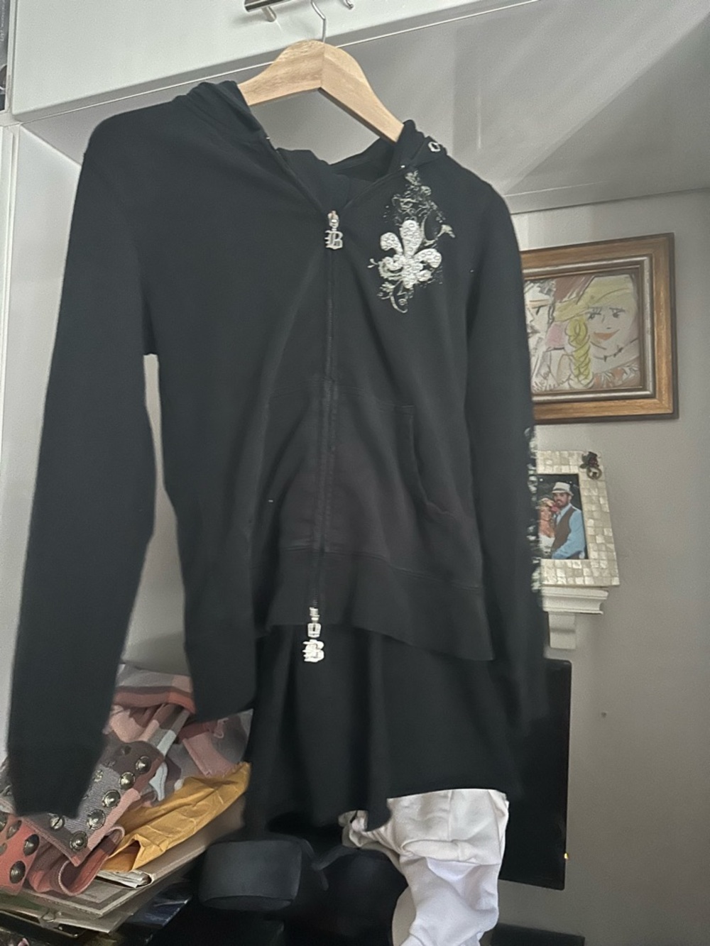 BCBGMaxAzria vintage y2k lounge outfit